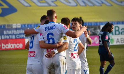 УПЛ. Динамо Киев - Черноморец 1:0. Много ударов, но всего один гол