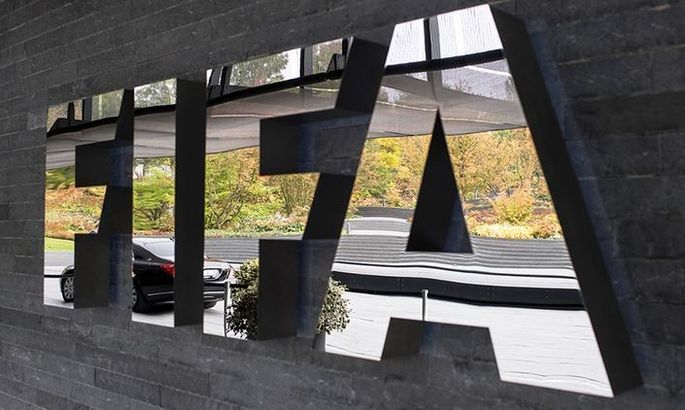 Украина опустилась на одну строчку в рейтинге ФИФА