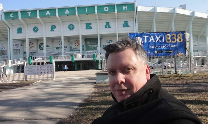 Восхищается Максимовым и хвалит судей в УПЛ. Англичанин 25 лет фанатеет от украинского футбола