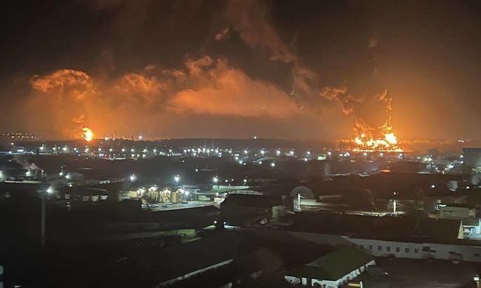 "Це як удар по "Москві"". В мережі з’явилось ВІДЕО початку пожежі у Брянську - Загальні новини "Це як удар по "Москві"". В мережі з’явилось ВІДЕО початку пожежі у Брянську