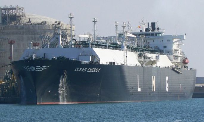 Германия конфисковала 3 танкера немецкой дочки Газпрома