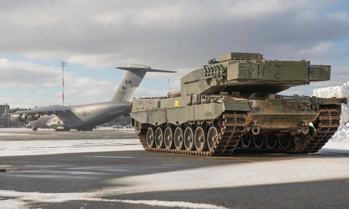 Первый танк Leopard 2 уже летит в Украину