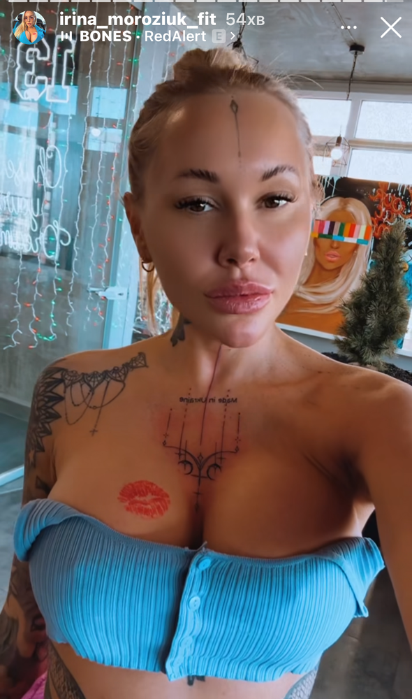 З натяком на тризуб. Ірина Морозюк показала нові татуювання у несподіваних місцях. ФОТО - изображение 1