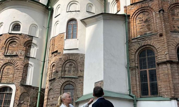Россияне ночью повредили Софийский собор в Киеве и Одесскую киностудию. ФОТО