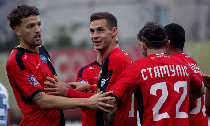 Бойко прямим ударом зі штрафного виводить Верес уперед у матчі проти Руху. Відео голу