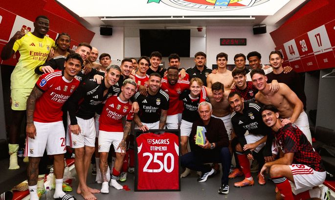 Судаков поспособствовал уверенной победе. Отаменди провёл юбилейный матч в Бенфике - Португалия Судаков поспособствовал уверенной победе. Отаменди провёл юбилейный матч в Бенфике