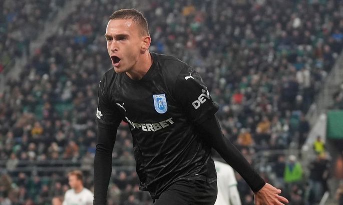 Феерия украинцев в еврокубках. Какие оценки получили Довбик, Романчук и Игнатенко?