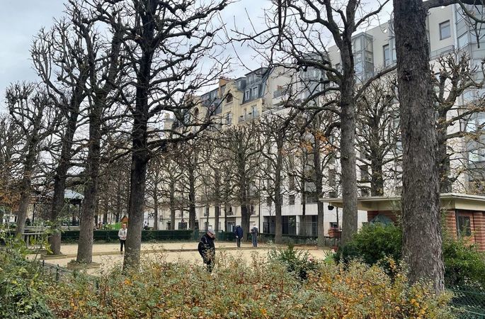 Хаос на Парк де Пренс, фан-шоп ПСЖ и Забарный. Какая футбольная атмосфера перед матчем Франция – Украина? - изображение 1