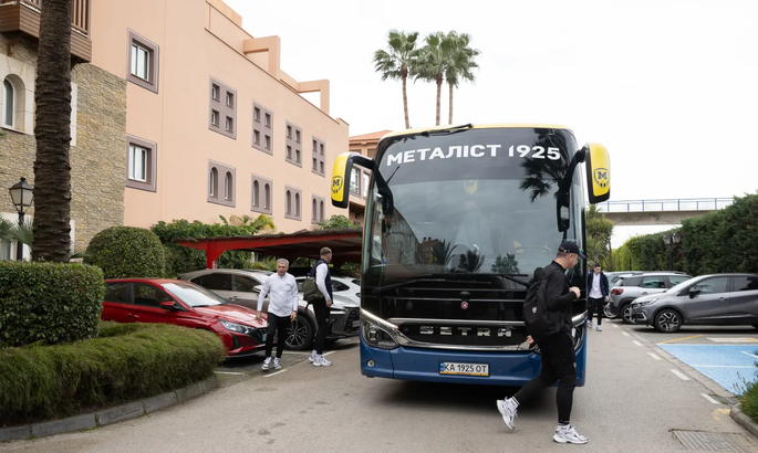 Металіст 1925 прибув на збір до Іспанії. Відомий список Бартуловича