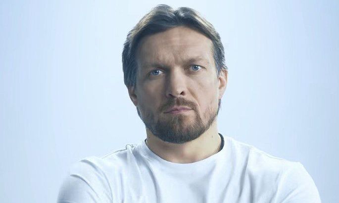 Усик стал рекламным лицом известного бренда воды. Фото и видео